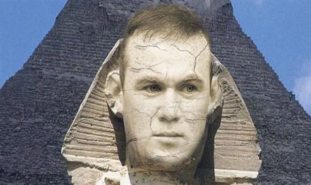 رونى على وجه أبو الهول